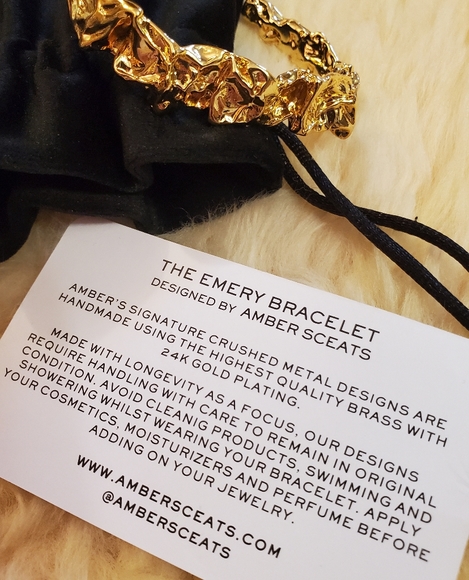 Amber Sceats Emery Cuff - Hammered gold Bracelet - Picture 9 of 14